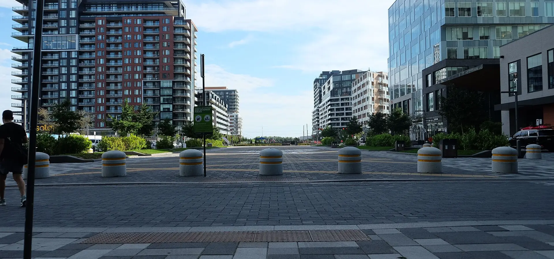New condo towers at Solar Uniquartier, Brossard